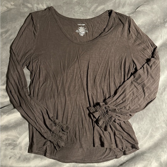 Maurice’s long sleeve blouse with elastic wrist accent - Picture 1 of 2